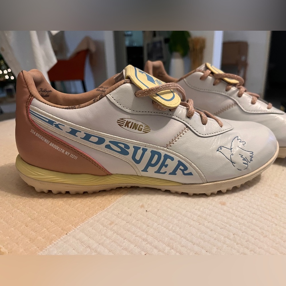 PUMA - KIDSUPER STUDIOS X KING soccer shoes, Sz 8